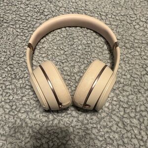 LIMITED EDITION! Beats By Dr.Dre Solo3 Wireless Headphone Bluetooth-Matte Gold